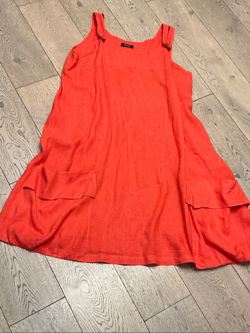 Woman’s Elena Miro orange linen dress. Size XL. Large pockets. Cute!
